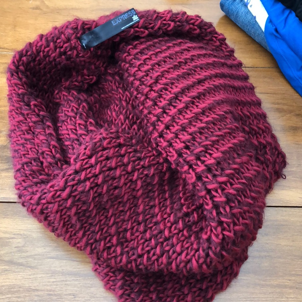 Express scarf